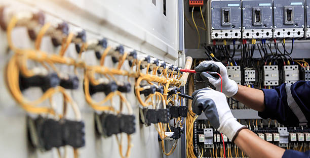 Professional Electrician technician working in Nesconset, NY